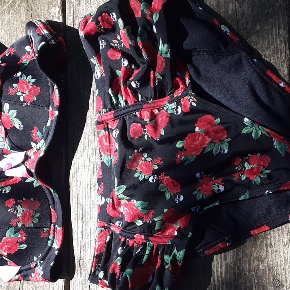 Hot topic rose and skull swim bikini